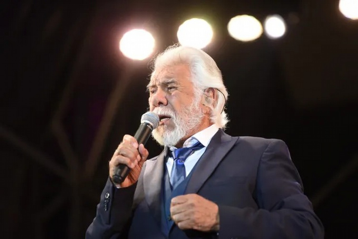 Raúl Lavié vuelve a Córdoba con su espectáculo “Piazzolla Inmortal”