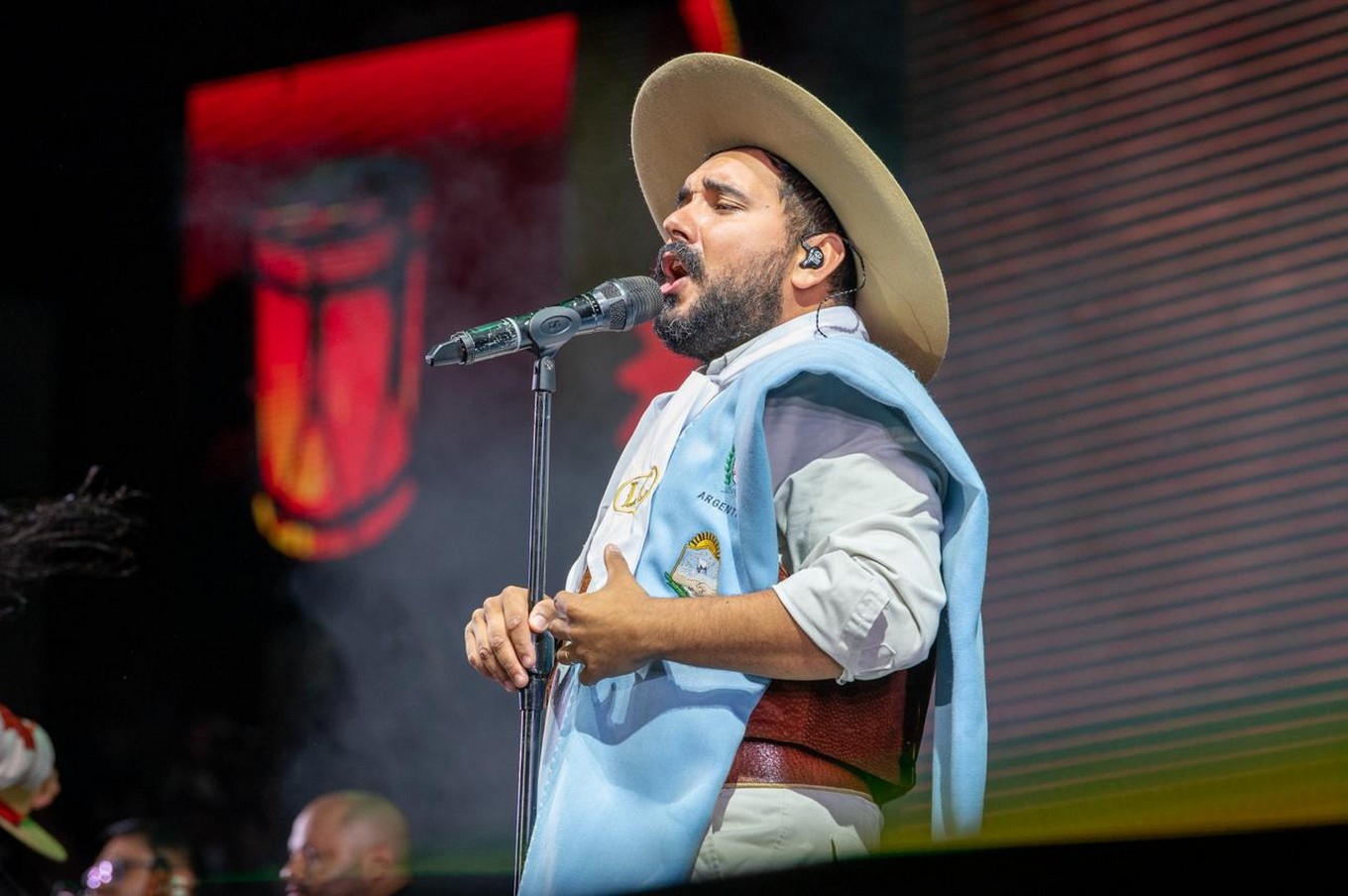Lázaro Caballero, figura de la noche inaugural de la quinta edición del festival Yvy Porá en Formosa