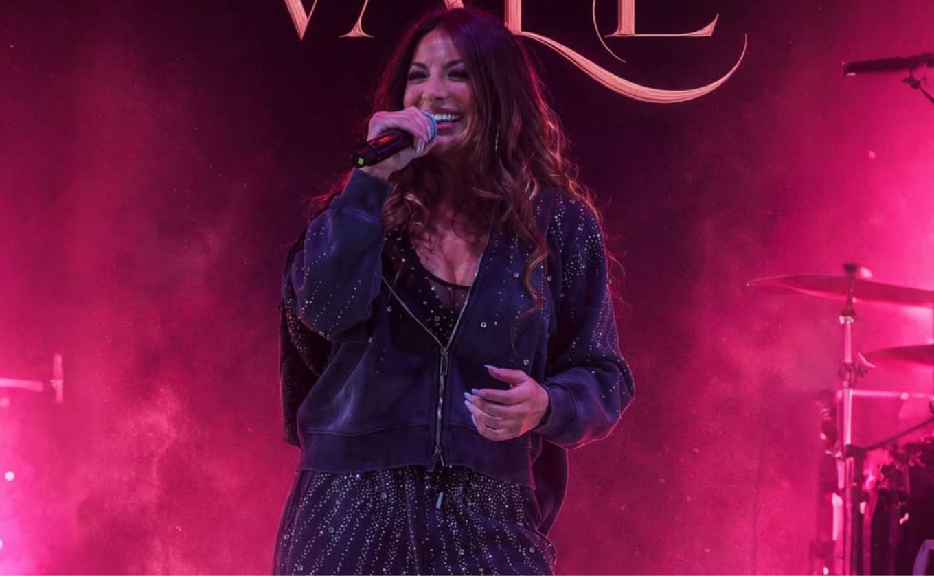 Así suena “De que te vale” en la voz de Magui Olave