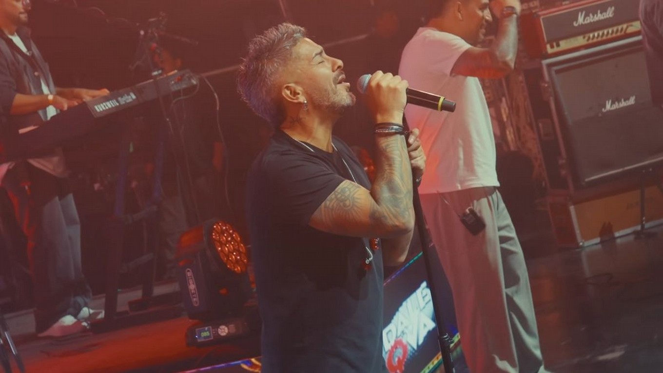 Dale Q’ Va vuelve a enamorar con un nuevo estreno en vivo
