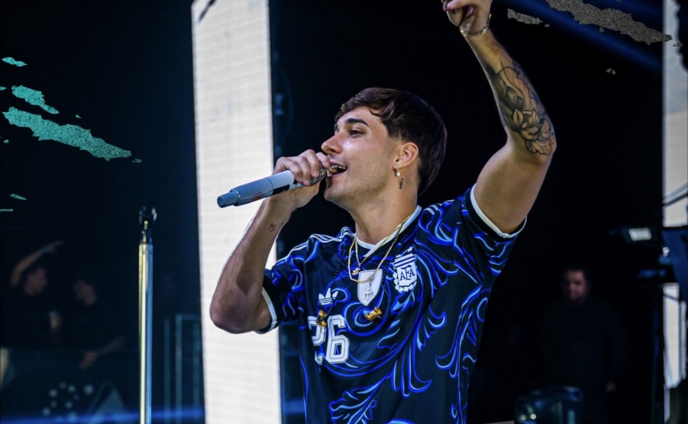 Desakta2 lanzó un enganchado con los clásicos de la cumbia en vivo