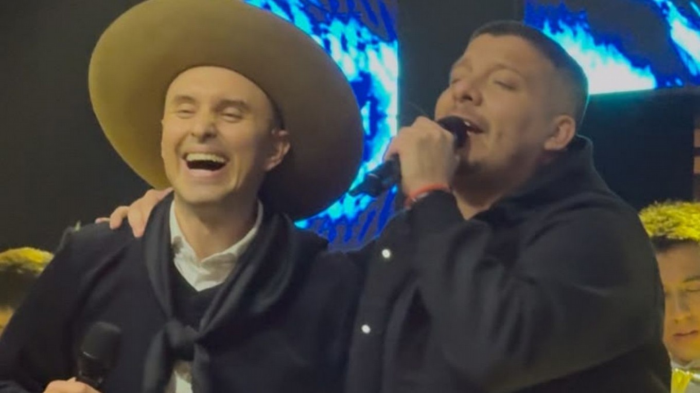 Damián Córdoba y Paquito Ocaño sorprendieron con una versión chamamecera de “Qué Tal”