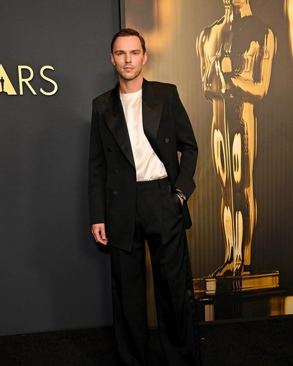Nicholas Hoult se une al elenco de la serie de Harry Potter para HBO en su segunda temporada