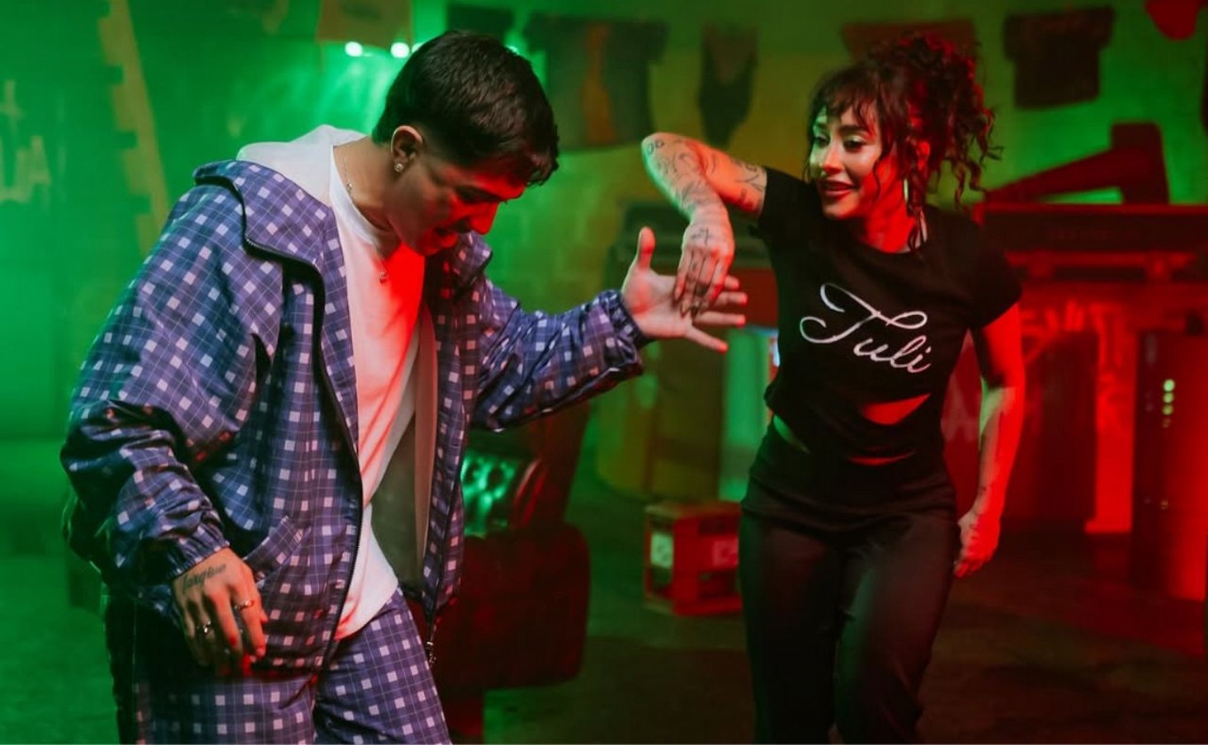 Simón Aguirre y Tuli Acosta se juntaron para hacer cuarteto con “Dutty Love”