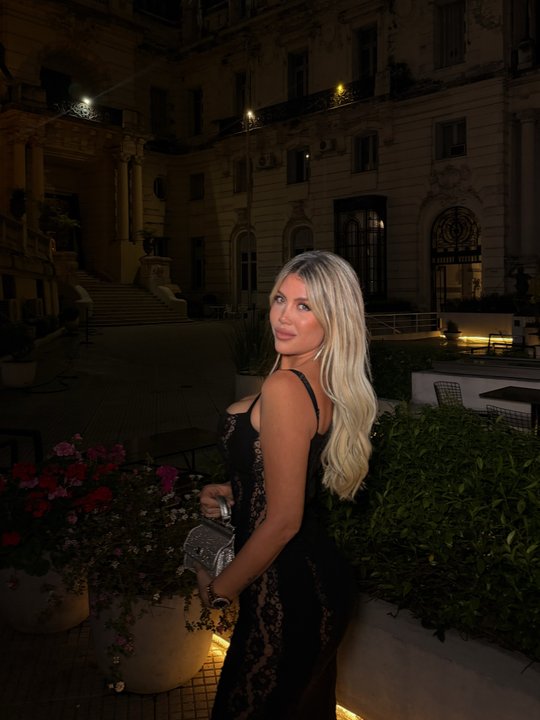 Wanda Nara deslumbró con una foto provocativa y mostró su transformación física
