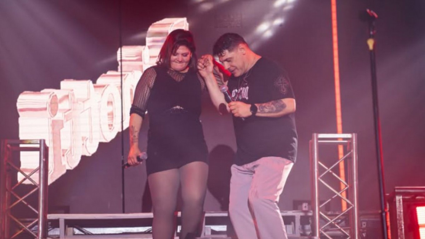 De cantar en la peatonal a emocionar a todos en la Sociedad Belgrano: el gesto de Marcos Bainotti