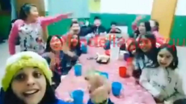 AUDIO: Escándalo por el video de una maestra cantando contra Macri