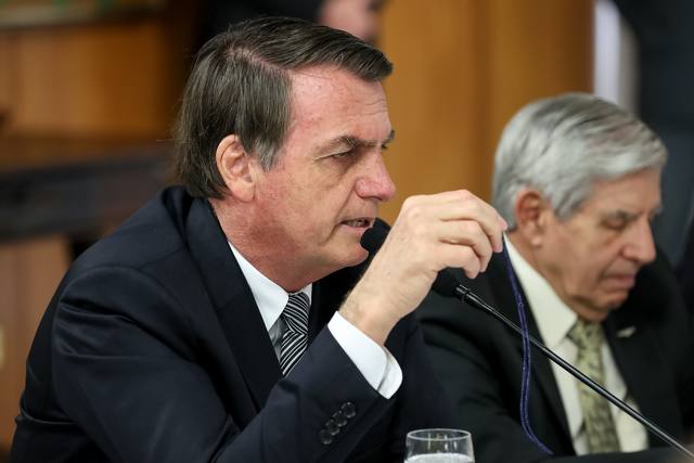 FOTO: Bolsonaro auguró migración argentina si gana Fernández