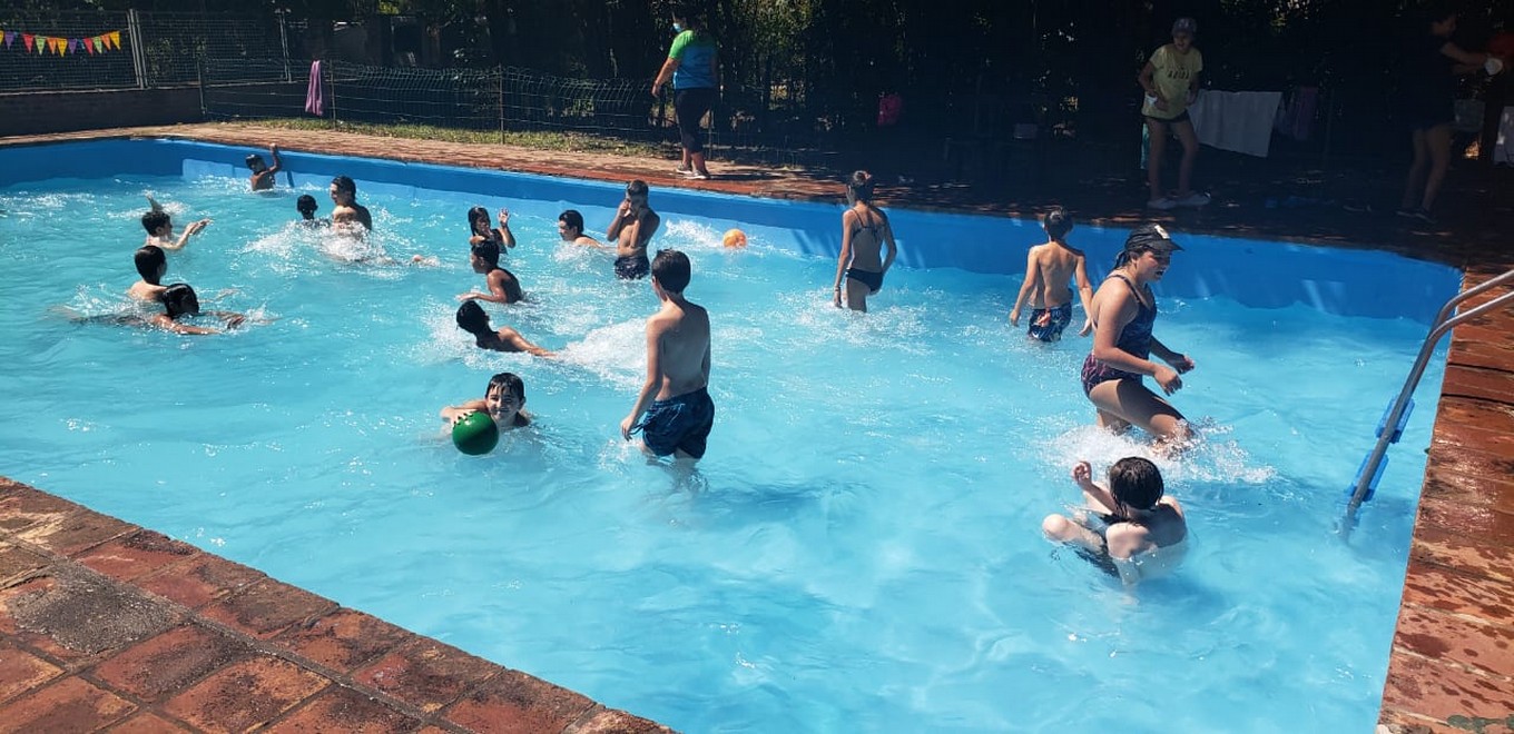 FOTO: Matías Barzola, en la Escuelita de Verano de Mendiolaza.