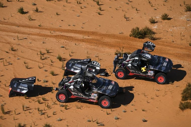 FOTO: Las dunas y el Audi asemejan una vista espacial