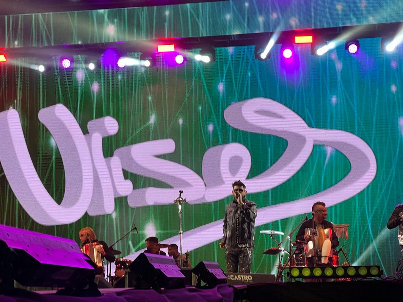 FOTO: Ulises hizo bailar al público del Festival Bum Bum.