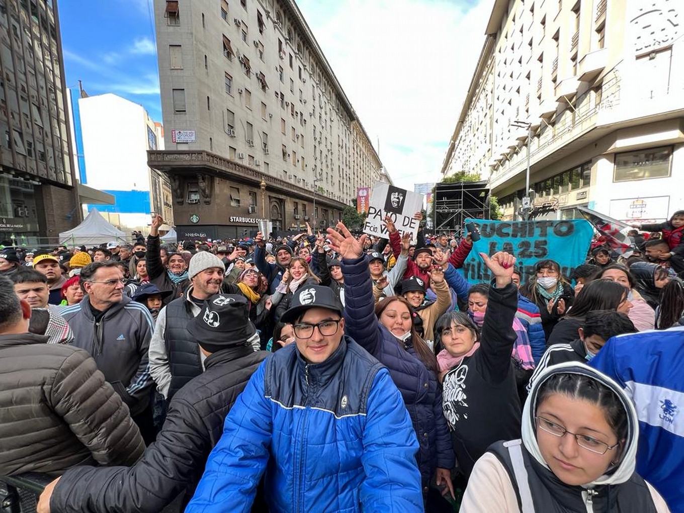 FOTO: Gran expectativa por el show del 