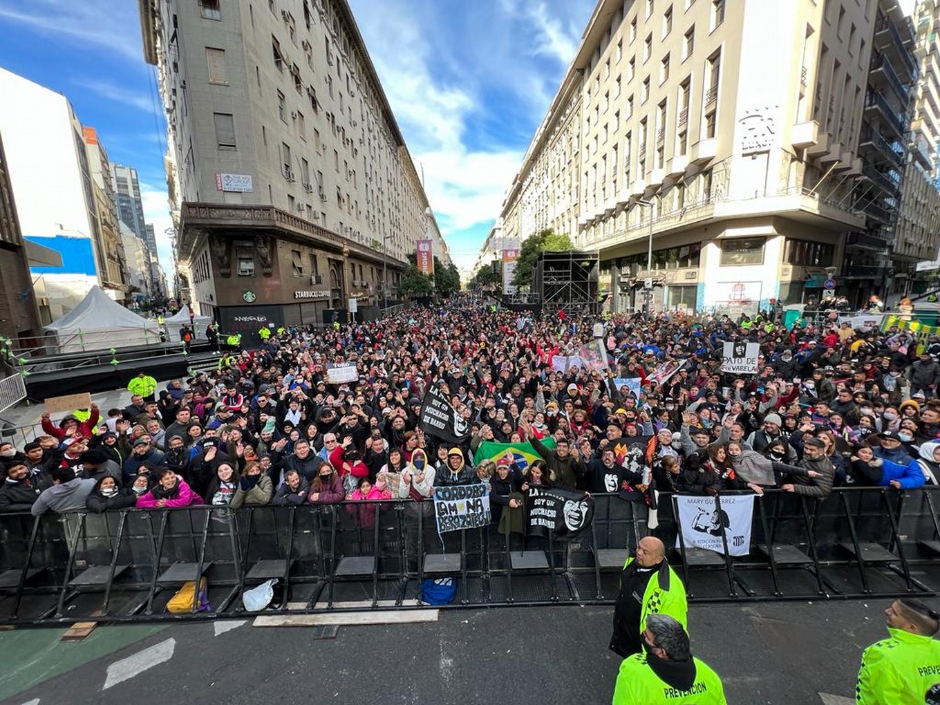 FOTO: Gran expectativa por el show del 