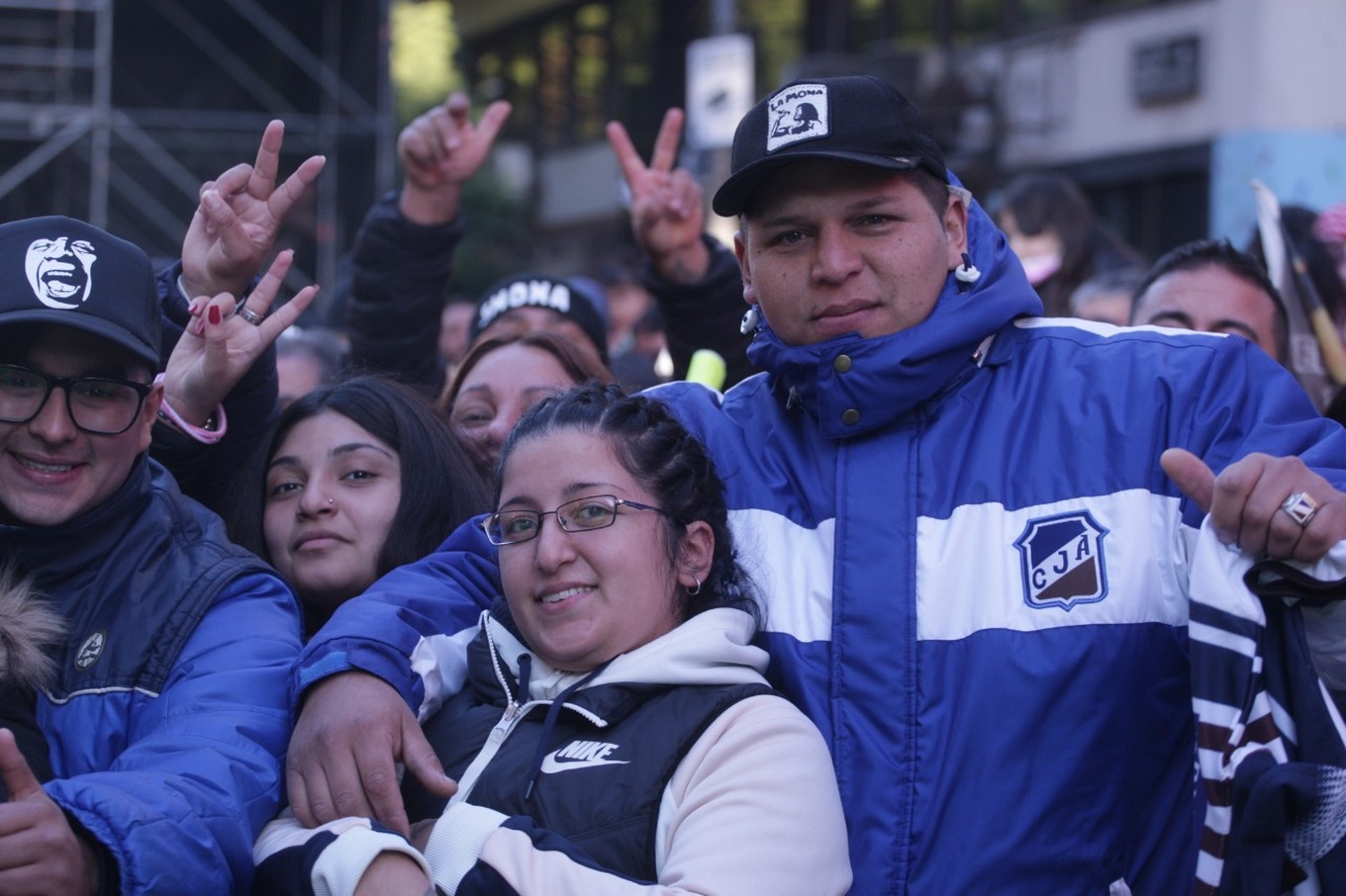 FOTO: Expectativa por ver a La Mona Jiménez en el recital gratuito que hará en Buenos Aires