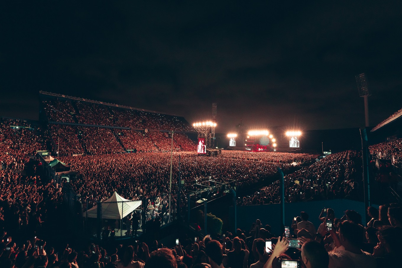 FOTO: La Konga hizo bailar a 45.000 personas en el Estadio Vélez