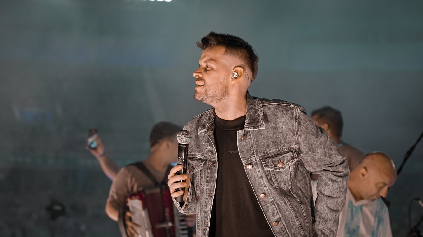 FOTO: Q' Lokura y Banda XXI llevaron el cuarteto a Santiago para los campeones 