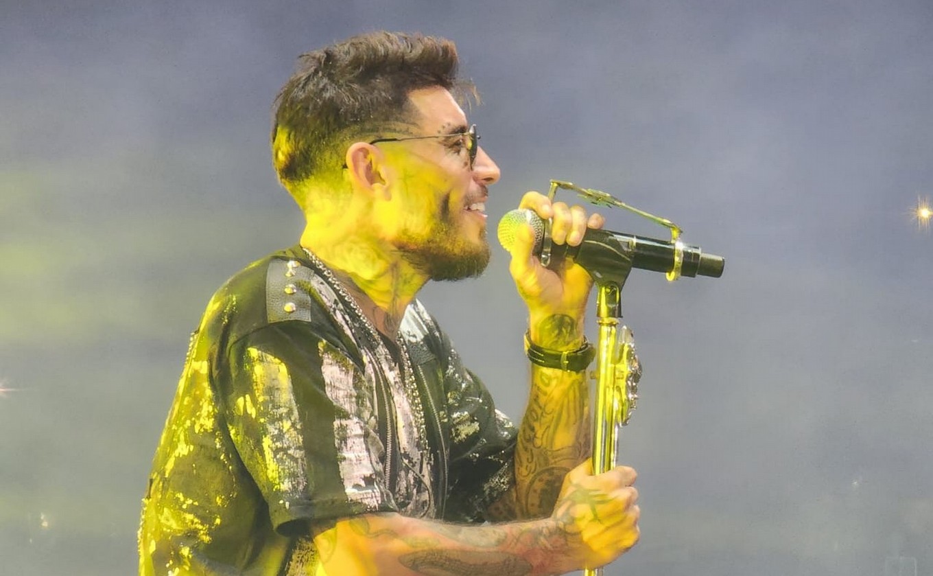 FOTO: El explosivo show de Ulises Bueno en el Luna Park de Buenos Aires.