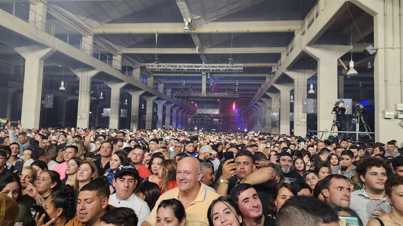 FOTO: Ulises se despidió de su público con muchas emociones a flor de piel